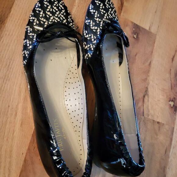 EUC Eric Javits Black Patent Ballet Flat with Tan Woven Mesh Toe - Picture 6 of 8